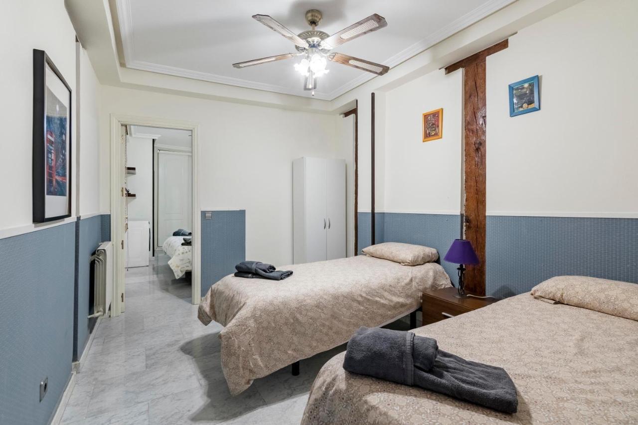 Plaza Sant' Ana, Casco Historico Apartment Madrid Bagian luar foto
