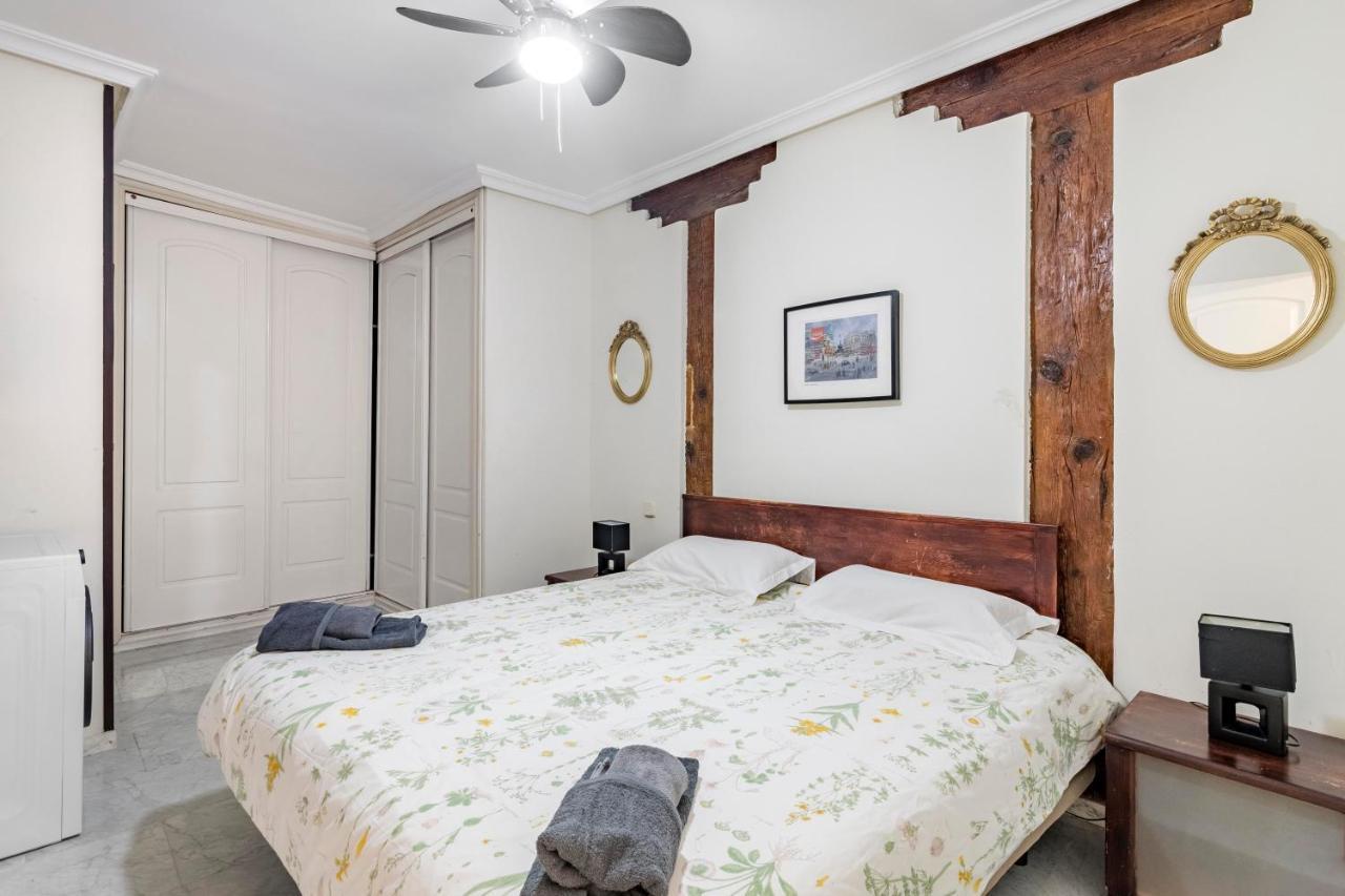 Plaza Sant' Ana, Casco Historico Apartment Madrid Bagian luar foto