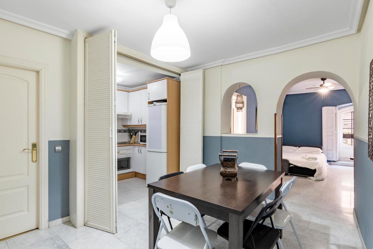 Plaza Sant' Ana, Casco Historico Apartment Madrid Bagian luar foto