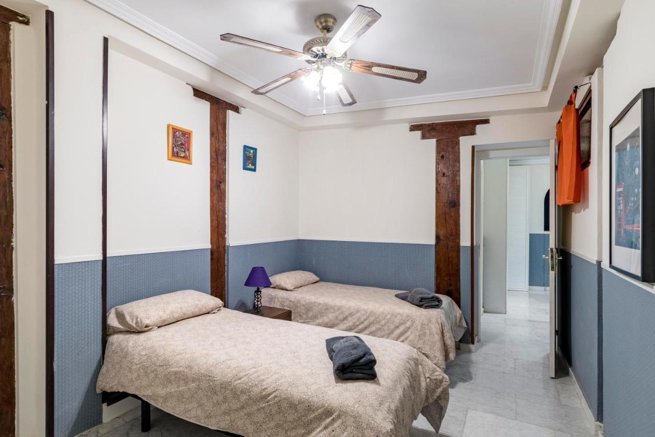 Plaza Sant' Ana, Casco Historico Apartment Madrid Bagian luar foto