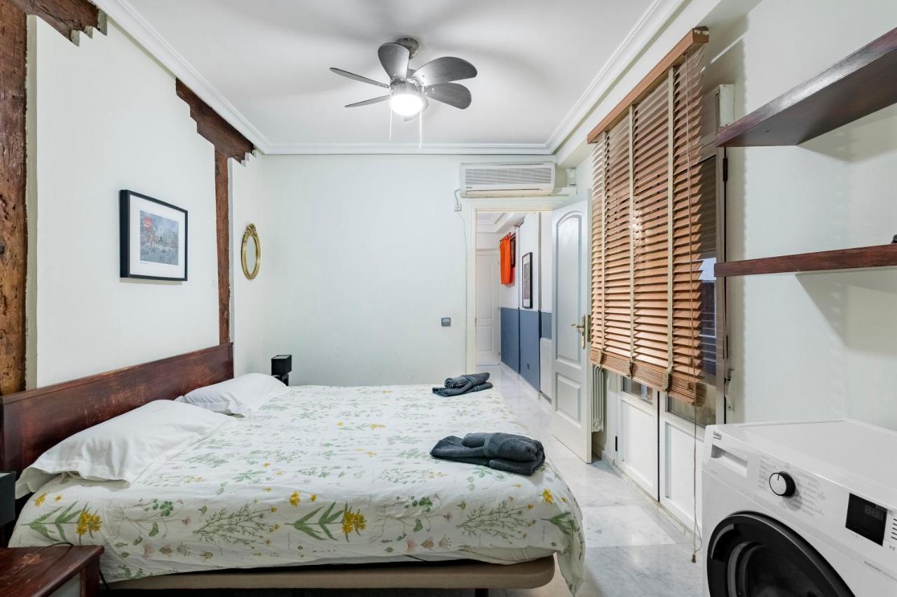 Plaza Sant' Ana, Casco Historico Apartment Madrid Bagian luar foto
