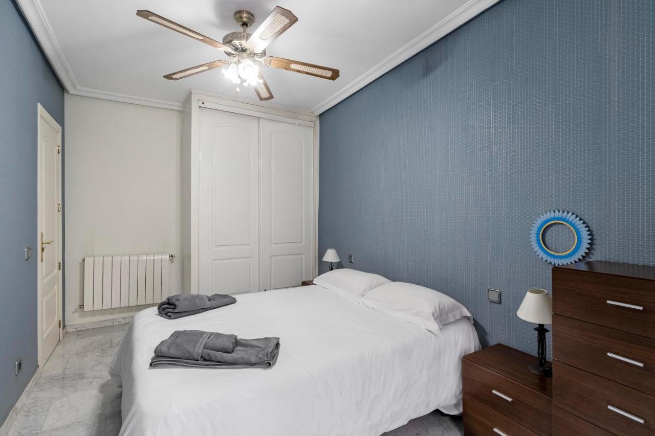 Plaza Sant' Ana, Casco Historico Apartment Madrid Bagian luar foto